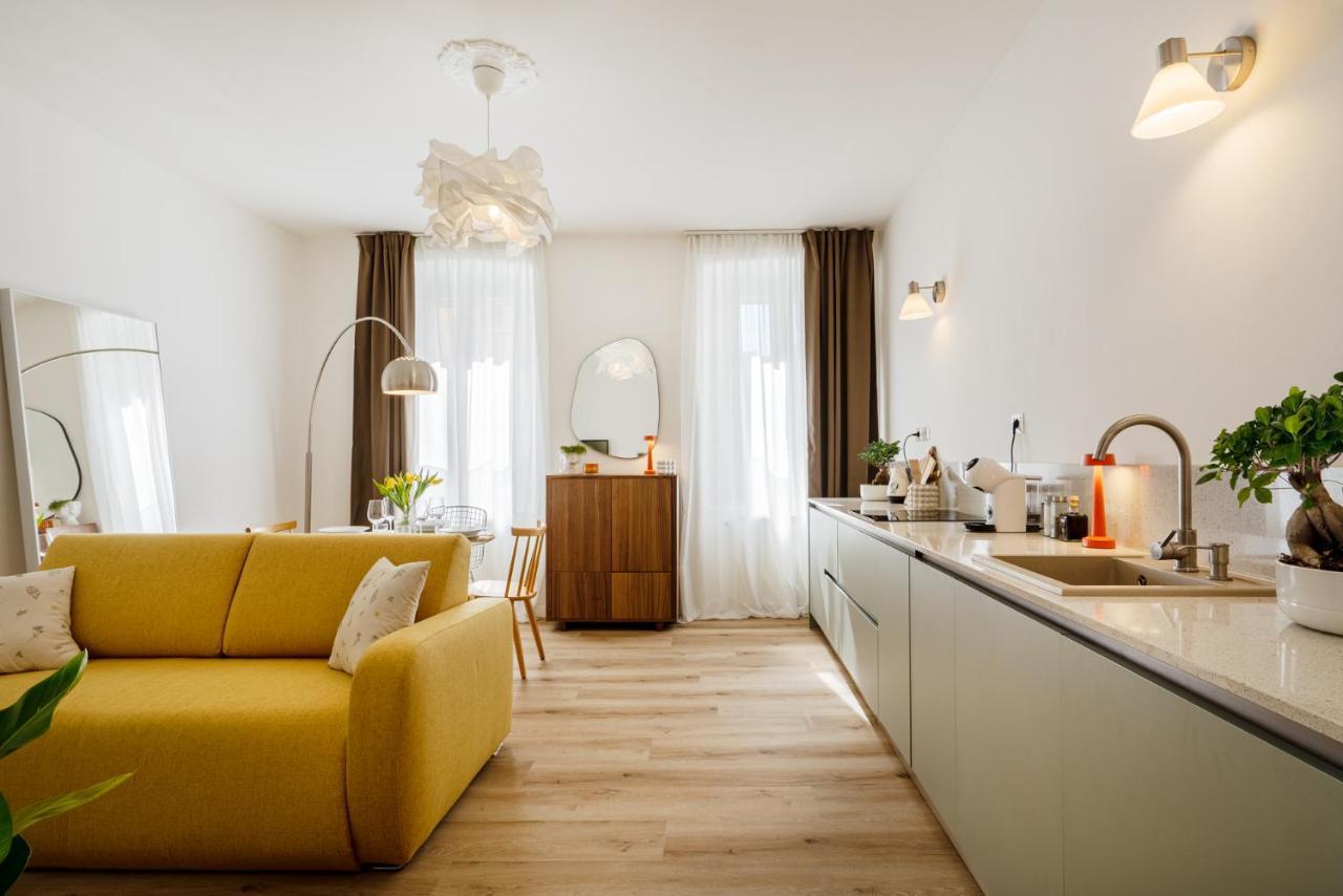 San Giusto Apartment Trieste Bagian luar foto